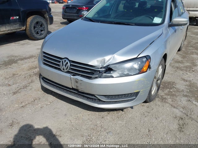 12591060 :رقم المزاد ، 1VWAS7A34FC097384 vin ، 2015 Volkswagen Passat S مزاد بيع
