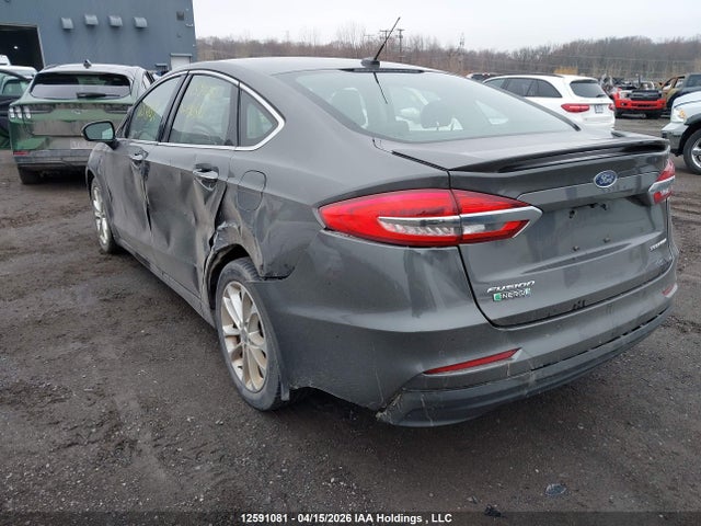 2019 Ford Fusion Titanium მანქანა იყიდება აუქციონზე, vin: 3FA6P0SU0KR190512, აუქციონის ნომერი: 12591081