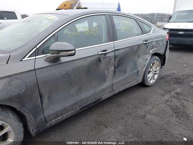 2019 Ford Fusion Titanium მანქანა იყიდება აუქციონზე, vin: 3FA6P0SU0KR190512, აუქციონის ნომერი: 12591081
