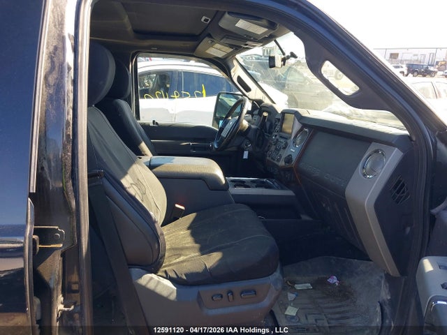 1FT8W3DT8GED18646 Ford F-350 Lariat