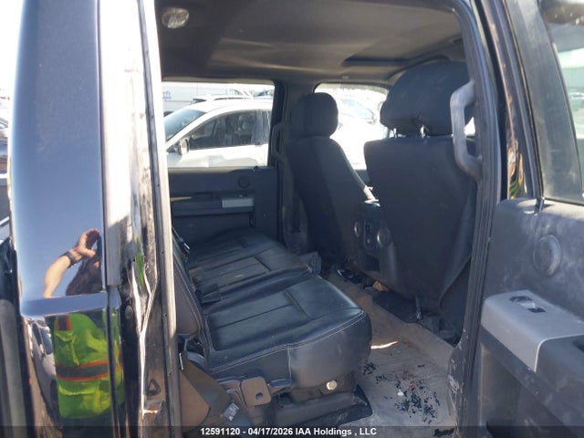 1FT8W3DT8GED18646 Ford F-350 Lariat