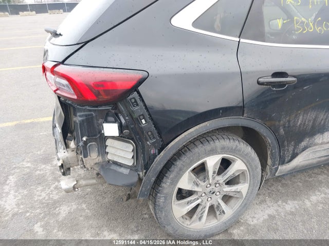 12591144 :رقم المزاد ، 1FMCU9JA5RUB38602 vin ، 2024 Ford Escape Platinum مزاد بيع