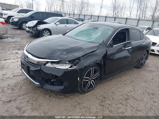 1HGCR2F02GA807471 Honda Accord Touring