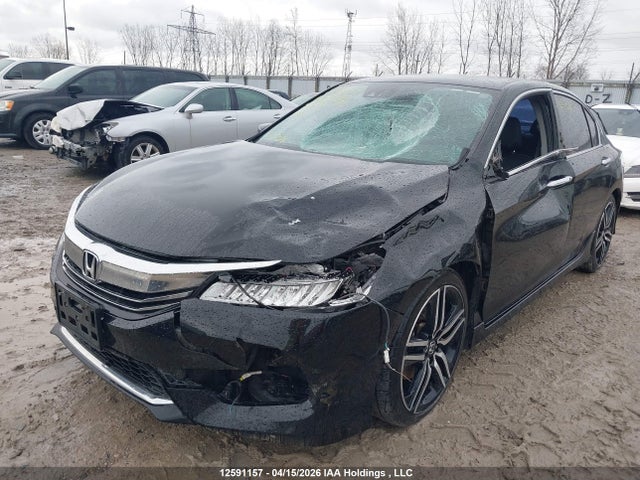1HGCR2F02GA807471 Honda Accord Touring