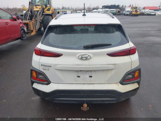 KM8K12AAXJU128101 Hyundai Kona Se