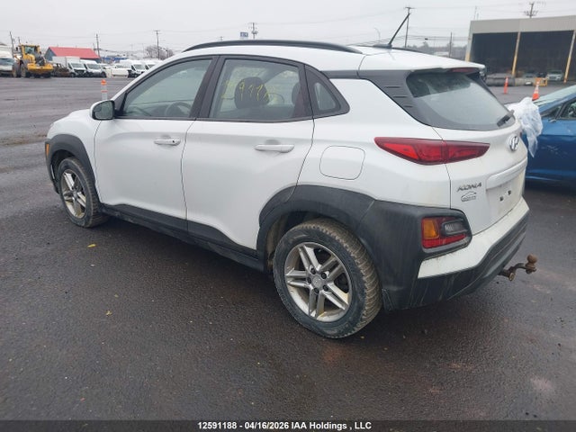 KM8K12AAXJU128101 Hyundai Kona Se