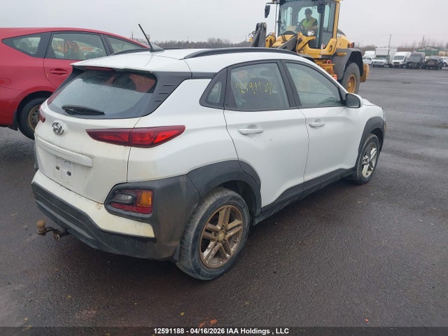 KM8K12AAXJU128101 Hyundai Kona Se
