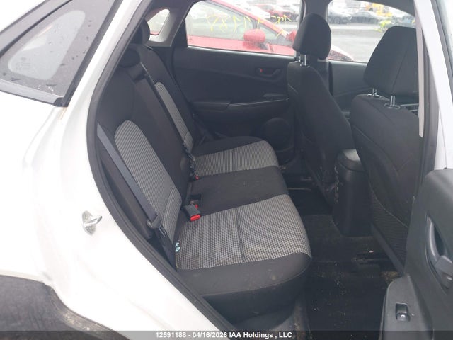 KM8K12AAXJU128101 Hyundai Kona Se