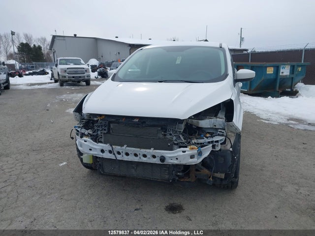 1FMCU9GD9KUC39049 Ford ESCAPE SE
