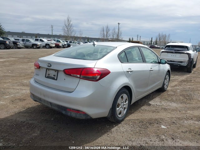 3KPFK4A7XJE209004 KIA Forte Lx/lx+
