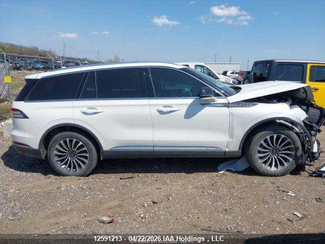 Lincoln Aviator 2023 5LM5J7XC1PGL22863 Image 14