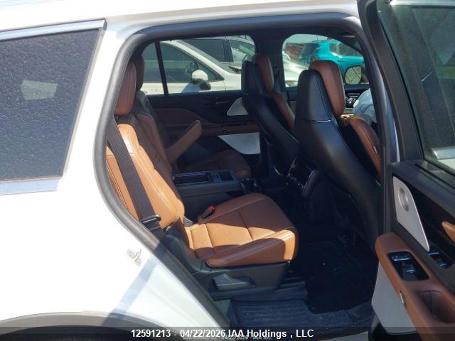 Lincoln Aviator 2023 5LM5J7XC1PGL22863 Image 9