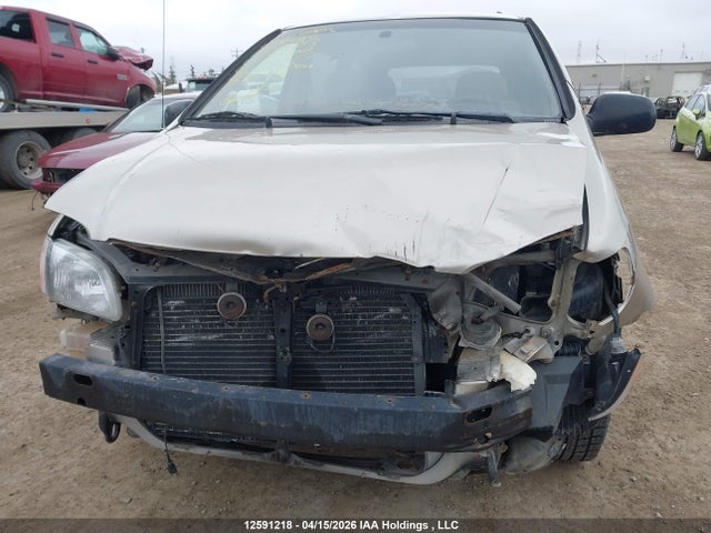 2000 Toyota Sienna Le/xle მანქანა იყიდება აუქციონზე, vin: 4T3ZF13C1YU200717, აუქციონის ნომერი: 12591218