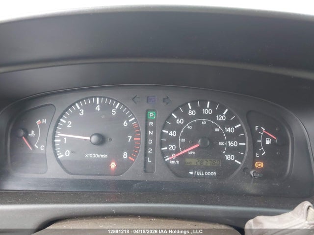 2000 Toyota Sienna Le/xle მანქანა იყიდება აუქციონზე, vin: 4T3ZF13C1YU200717, აუქციონის ნომერი: 12591218