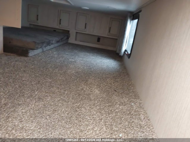 12591243 :رقم المزاد ، 4X4TSES26PJ052248 vin ، 2023 Forest River Grand River مزاد بيع