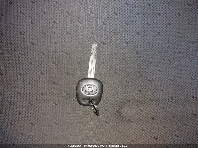 12582564 :رقم المزاد ، JTDKT4K38B5336869 vin ، 2011 Toyota Yaris Le مزاد بيع