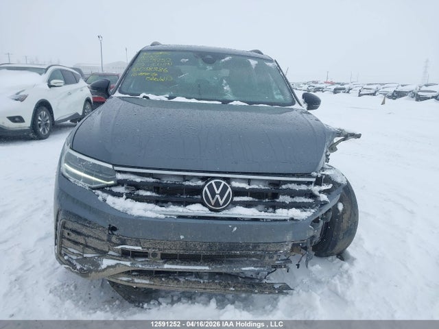 3VV8B7AX2PM038386 Volkswagen Tiguan Se R-line Black