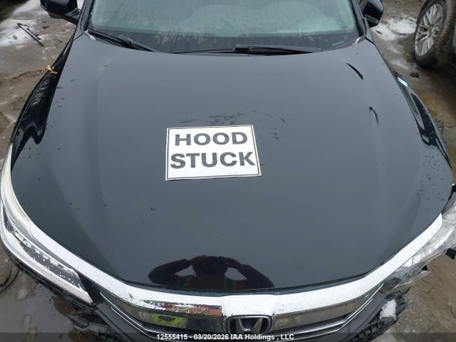 1HGCR2F06HA803943 Honda Accord Touring