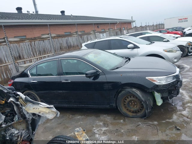 1HGCR2F06HA803943 Honda Accord Touring