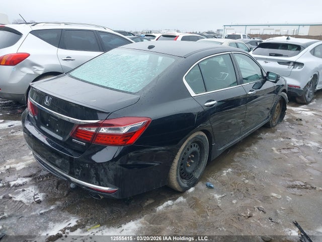 1HGCR2F06HA803943 Honda Accord Touring