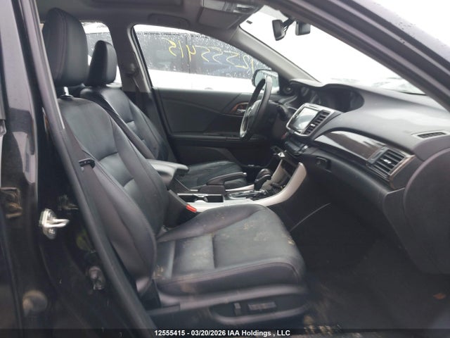 1HGCR2F06HA803943 Honda Accord Touring