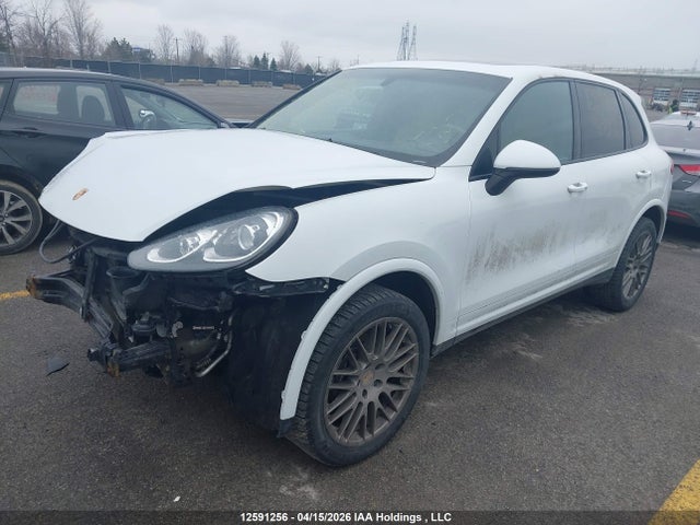 Porsche Cayenne 2018 WP1AA2A24JKA00164 Image 2