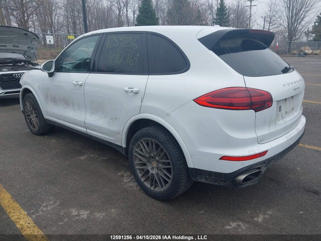 Porsche Cayenne 2018 WP1AA2A24JKA00164 Image 3