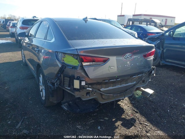 5NPE24AF4JH617612 Hyundai SONATA SE