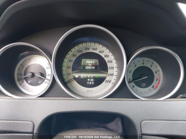 2013 Mercedes-benz C 350 4matic მანქანა იყიდება აუქციონზე, vin: WDDGF8JB1DA801585, აუქციონის ნომერი: 12591293