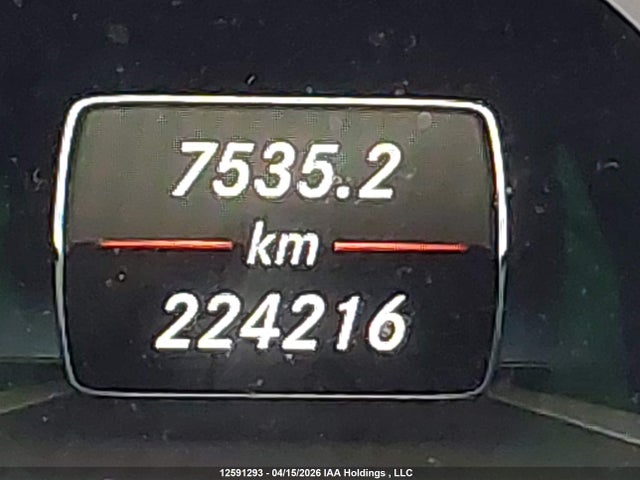 2013 Mercedes-benz C 350 4matic მანქანა იყიდება აუქციონზე, vin: WDDGF8JB1DA801585, აუქციონის ნომერი: 12591293