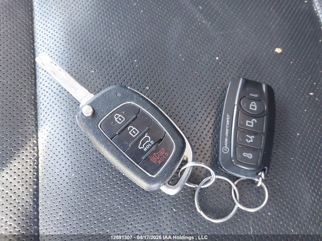 KM8J3CA44HU330416 Hyundai Tucson Limited/sport And Eco/se