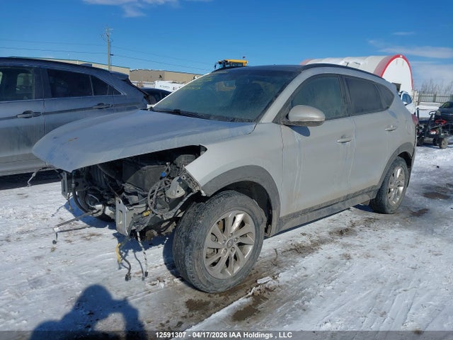 KM8J3CA44HU330416 Hyundai Tucson Limited/sport And Eco/se