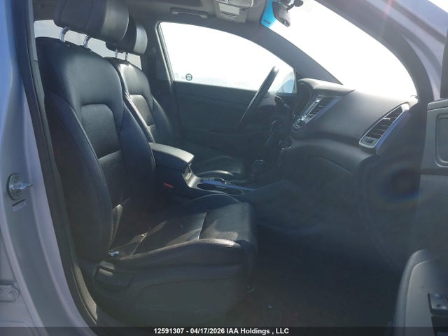 KM8J3CA44HU330416 Hyundai Tucson Limited/sport And Eco/se