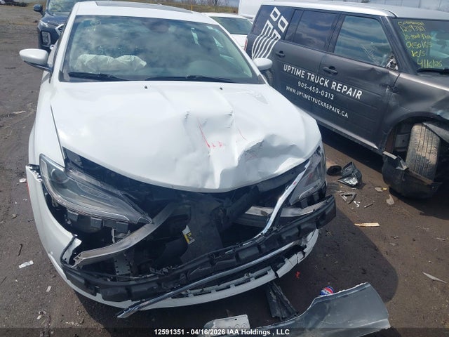 2015 Chrysler 200 C მანქანა იყიდება აუქციონზე, vin: 1C3CCCCG0FN515983, აუქციონის ნომერი: 12591351