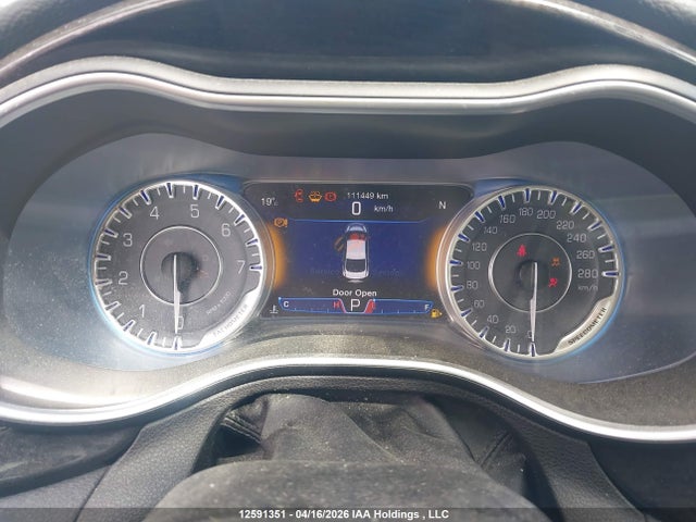 2015 Chrysler 200 C მანქანა იყიდება აუქციონზე, vin: 1C3CCCCG0FN515983, აუქციონის ნომერი: 12591351