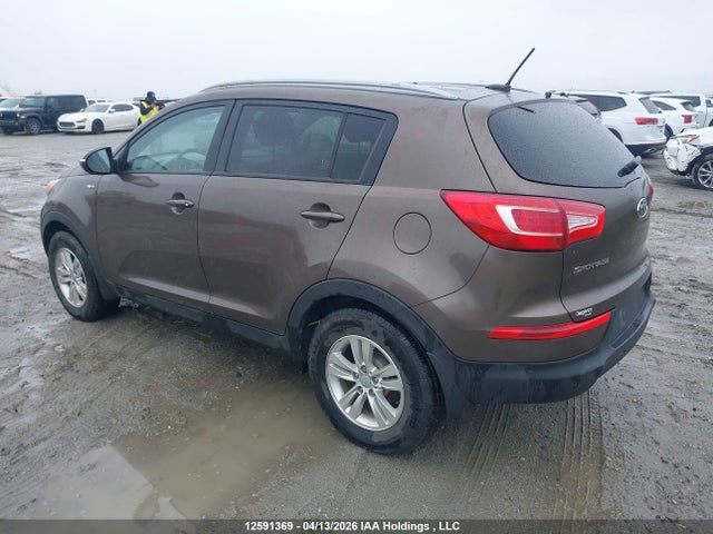 12591369 :رقم المزاد ، KNDPBCA22C7276394 vin ، 2012 Kia Sportage مزاد بيع