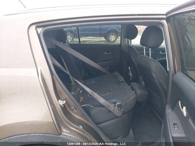 12591369 :رقم المزاد ، KNDPBCA22C7276394 vin ، 2012 Kia Sportage مزاد بيع