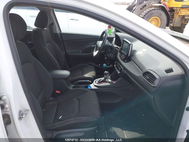 KMHH35LE1JU008189 Hyundai Elantra Gt Gl