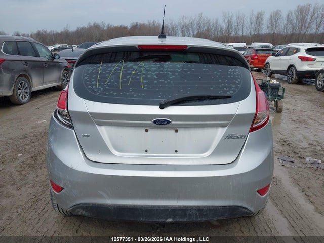 2015 Ford Fiesta Se მანქანა იყიდება აუქციონზე, vin: 3FADP4EJ6FM131533, აუქციონის ნომერი: 12577351