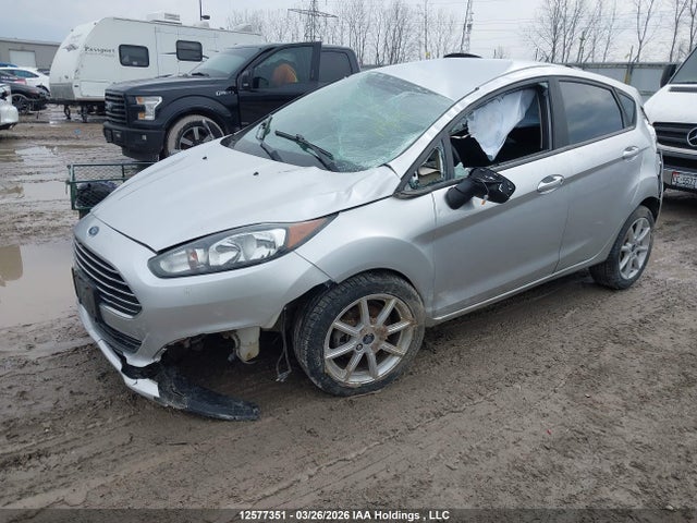 2015 Ford Fiesta Se მანქანა იყიდება აუქციონზე, vin: 3FADP4EJ6FM131533, აუქციონის ნომერი: 12577351