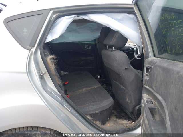 2015 Ford Fiesta Se მანქანა იყიდება აუქციონზე, vin: 3FADP4EJ6FM131533, აუქციონის ნომერი: 12577351