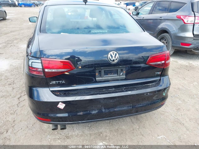 12581108 :رقم المزاد ، 3VW2B7AJ0HM217329 vin ، 2017 Volkswagen Jetta 1.4 Tsi Trendline+ مزاد بيع