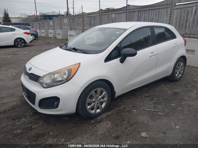 12591386 :رقم المزاد ، KNADM5A37D6812004 vin ، 2013 Kia Rio Ex/lx/lx+/sx مزاد بيع