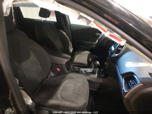 2019 Jeep Cherokee Latitude მანქანა იყიდება აუქციონზე, vin: 1C4PJMCXXKD274099, აუქციონის ნომერი: 12591407