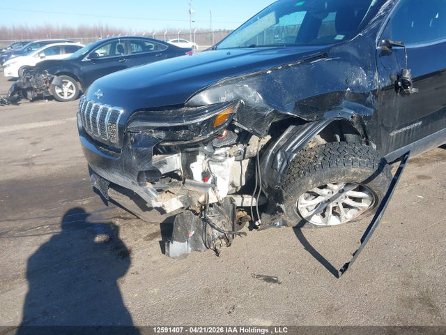 2019 Jeep Cherokee Latitude მანქანა იყიდება აუქციონზე, vin: 1C4PJMCXXKD274099, აუქციონის ნომერი: 12591407