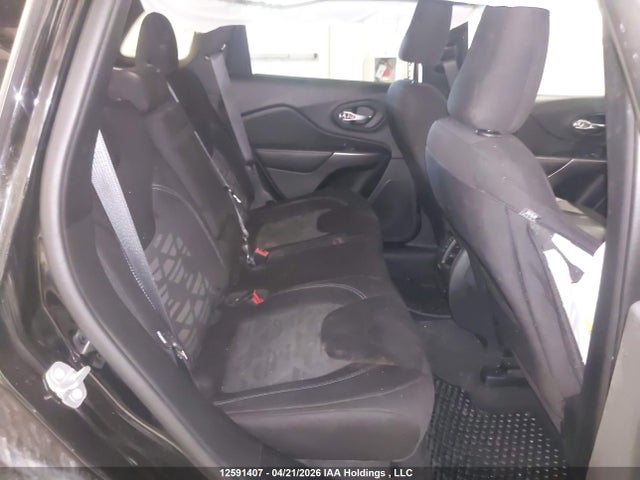 2019 Jeep Cherokee Latitude მანქანა იყიდება აუქციონზე, vin: 1C4PJMCXXKD274099, აუქციონის ნომერი: 12591407