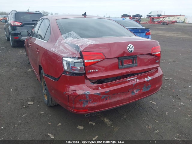 12591414 :رقم المزاد ، 3VWLA7AJ2FM264396 vin ، 2015 Volkswagen Jetta 2.0 Tdi Highline مزاد بيع