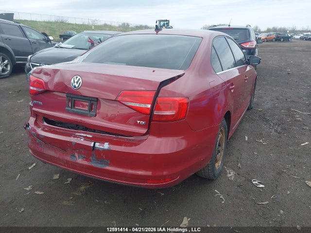 12591414 :رقم المزاد ، 3VWLA7AJ2FM264396 vin ، 2015 Volkswagen Jetta 2.0 Tdi Highline مزاد بيع