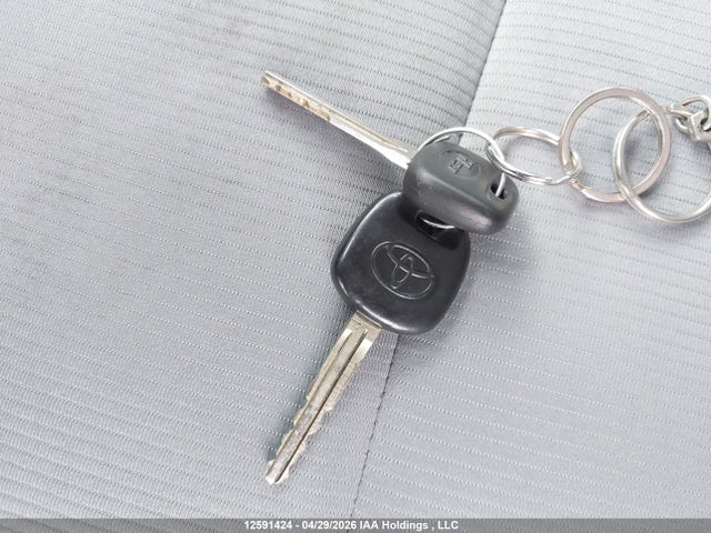 12591424 :رقم المزاد ، 2T1BURHE1FC408118 vin ، 2015 Toyota Corolla مزاد بيع
