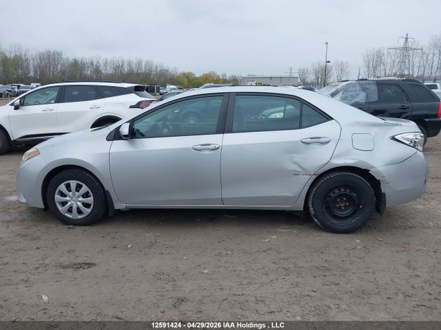 12591424 :رقم المزاد ، 2T1BURHE1FC408118 vin ، 2015 Toyota Corolla مزاد بيع